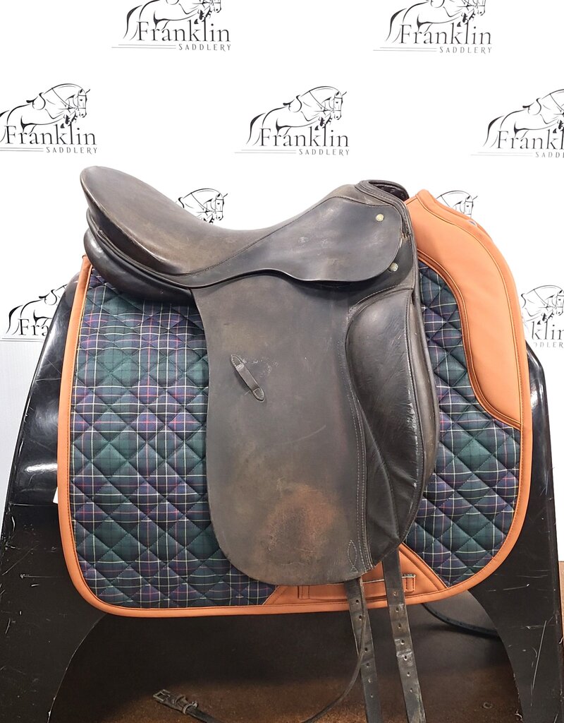 Miller Passier Dressage Saddle 17" Seat Medium Tree Consignment #850