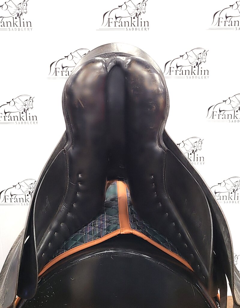 Miller Passier Dressage Saddle 17" Seat Medium Tree Consignment #850