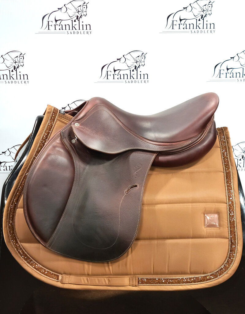 Antares Connexion Jumping Saddle 17" Seat Consignment #852