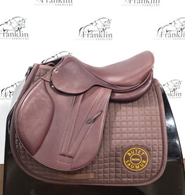 Butet Butet Premium Integrated M2 16.5" Seat 2.25 Flap Gold Saddle