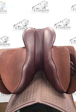 Butet Butet Premium Integrated M2 16.5" Seat 2.25 Flap Gold Saddle