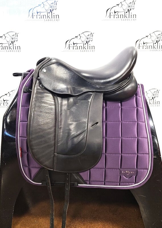 Frank Baines Dressage Saddle 18" Seat Consignment #860