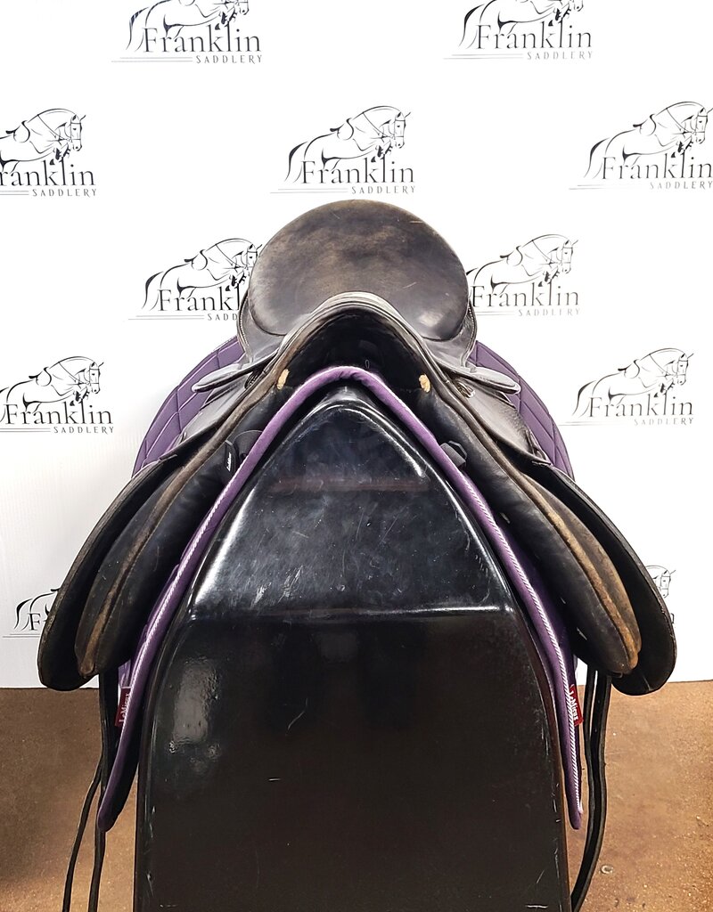 Euro-Riding Saphir Dressage Saddle 18" Seat Consignment #857