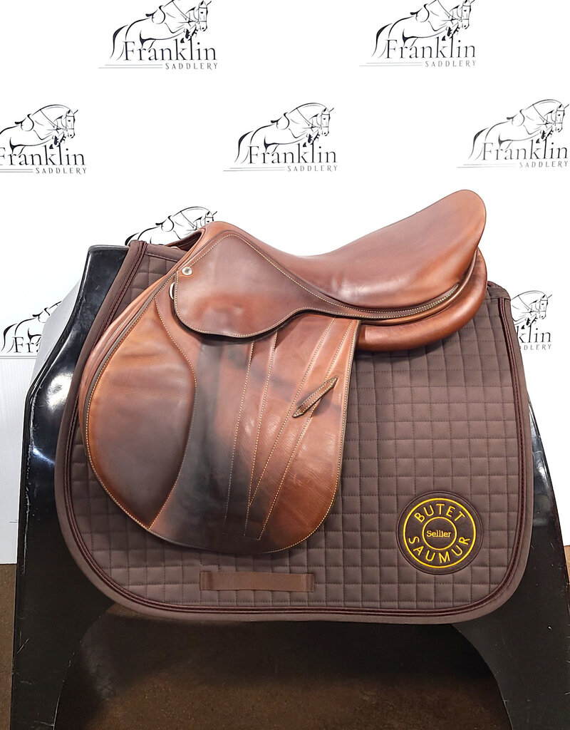 Butet Used Butet Premium Integrated M 17" Seat 2.25 Flap Standard Tree Gold Saddle #864