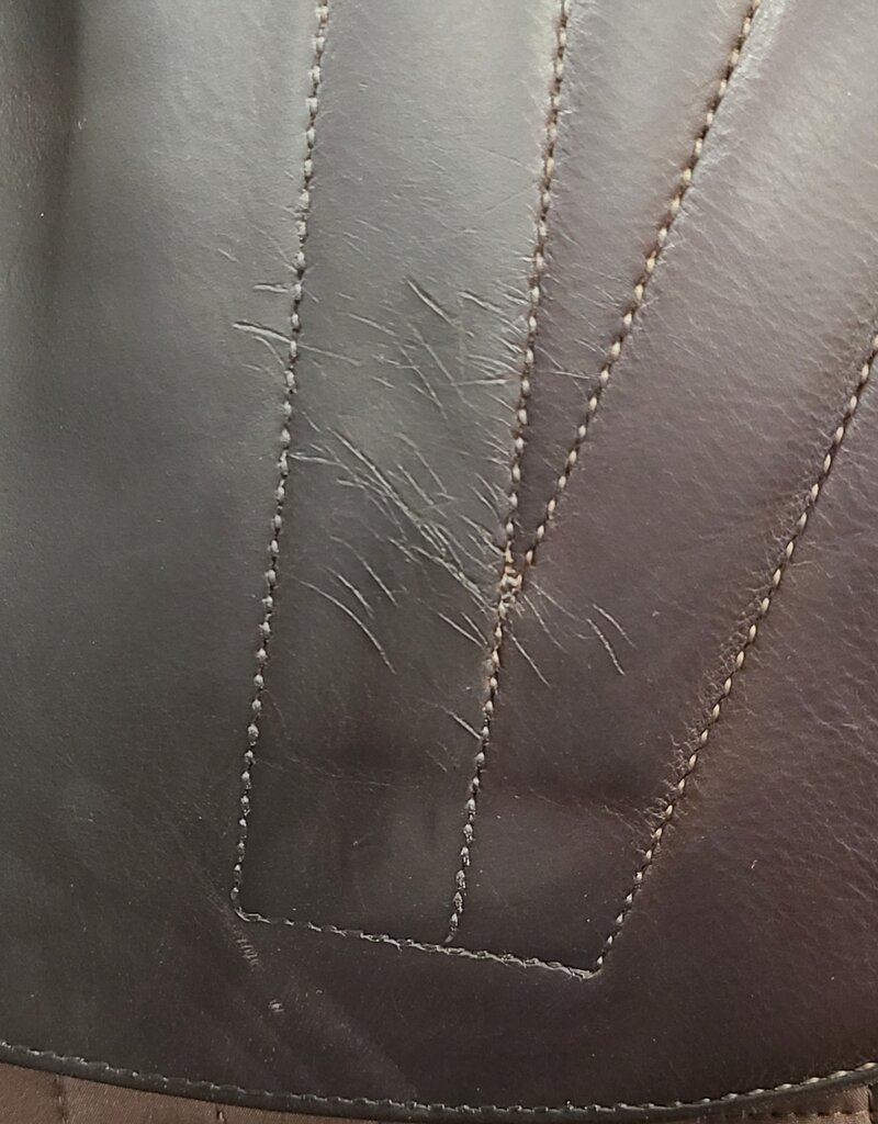 Butet Used 2023 Premium Integrated Butet M 17" Seat 2.25 Flap Wide Tree Cachou Saddle