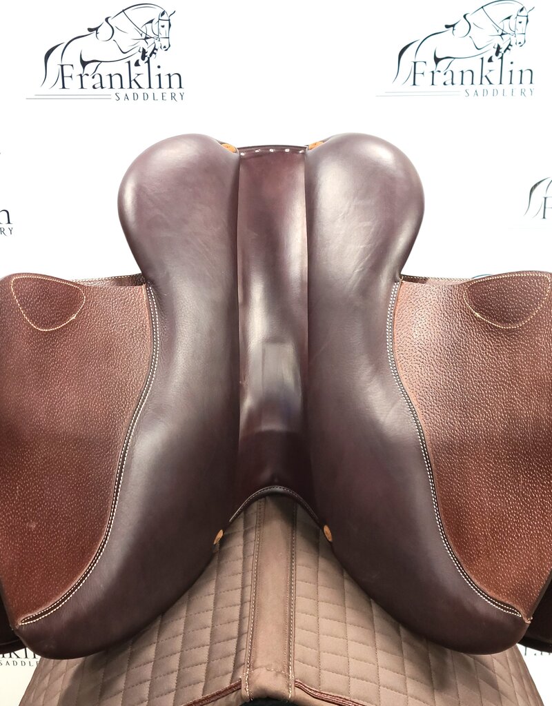 Butet Used 2022 Premium Butet P 16" Seat 1.75 Short Flap Standard Tree Cachou Saddle