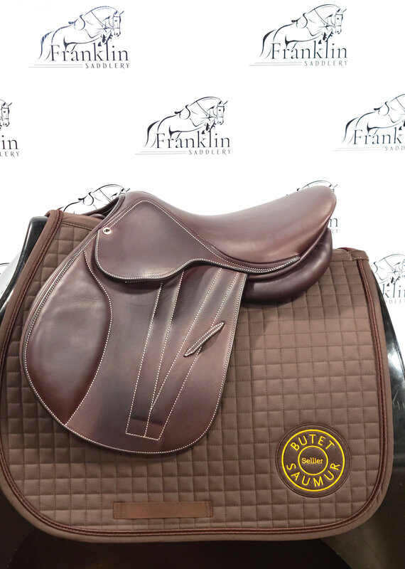 Butet 2026 Premium Butet L 15" Seat 1.5 Short Flap FVIRG DT A+ Cachou Saddle
