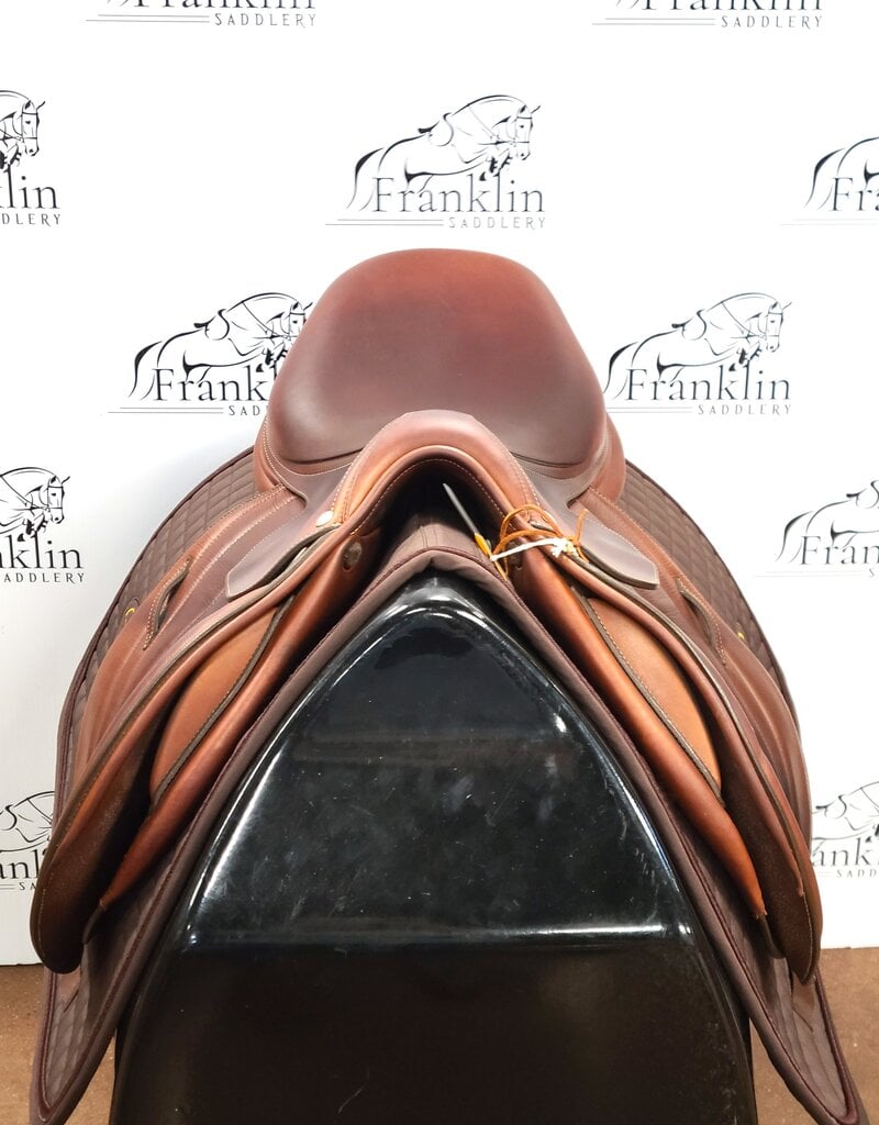 Used Butet L 17" Comfort Seat 2 Flap Standard Tree Gold Saddle Consignment #868