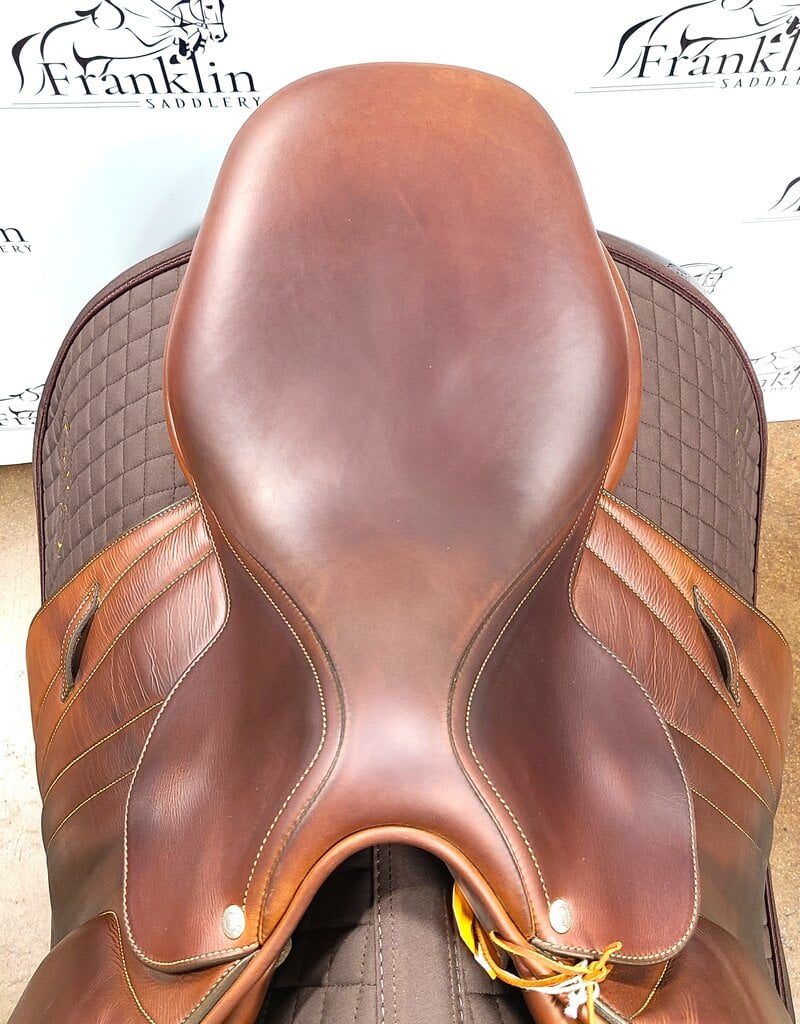 Used Butet L 17" Comfort Seat 2 Flap Standard Tree Gold Saddle Consignment #868