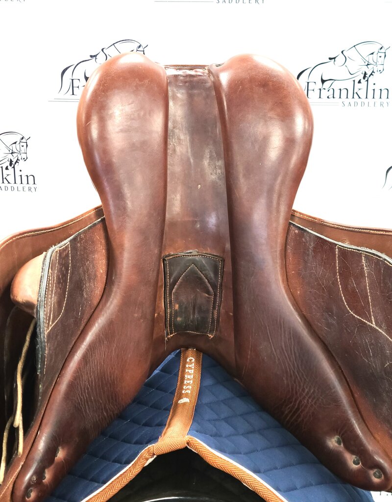 M. Toulouse All Purpose Saddle 16.5" Seat Consignment #878