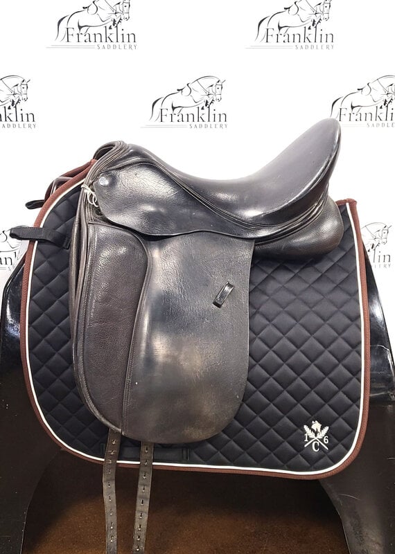 Ryder Legacy Dressage Saddle 18" Seat Consignment #881