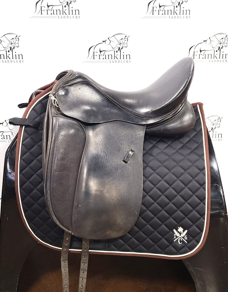 Ryder Legacy Dressage Saddle 18" Seat Consignment #881