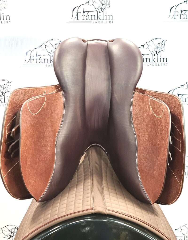 Butet Butet Premium Integrated L 16.5" Seat 2.25 Flaps Cachou Saddle