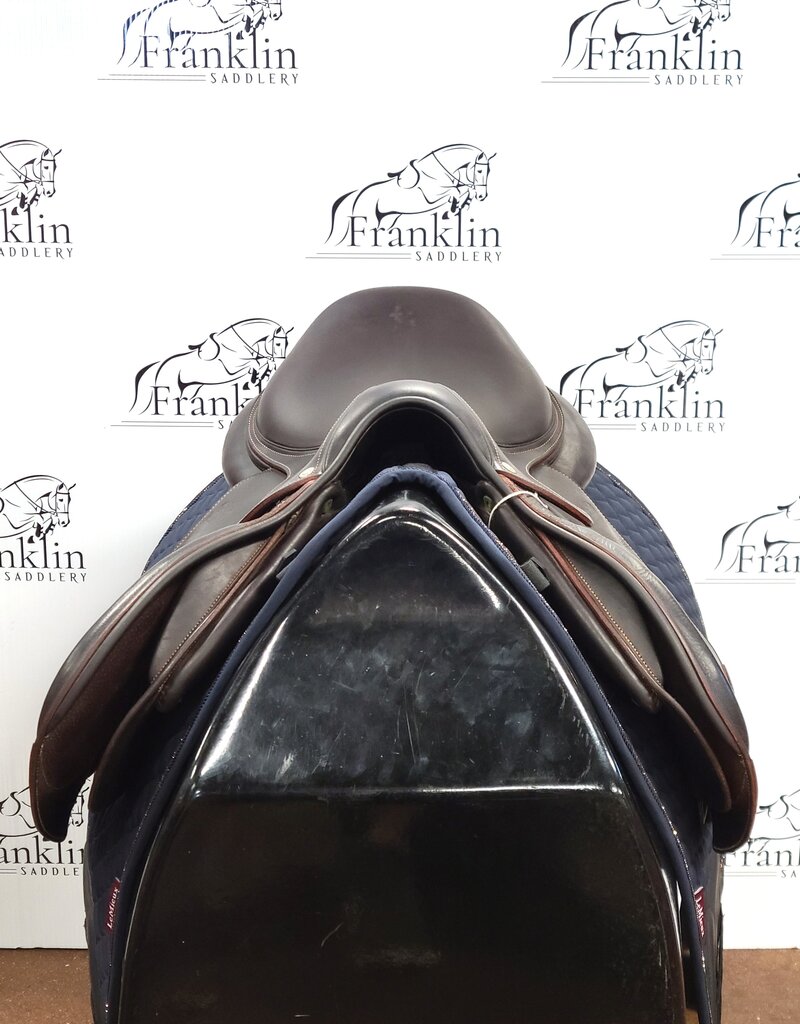 Devoucoux Biarritz C Saddle 17" Seat 1A Flap Consignment #629