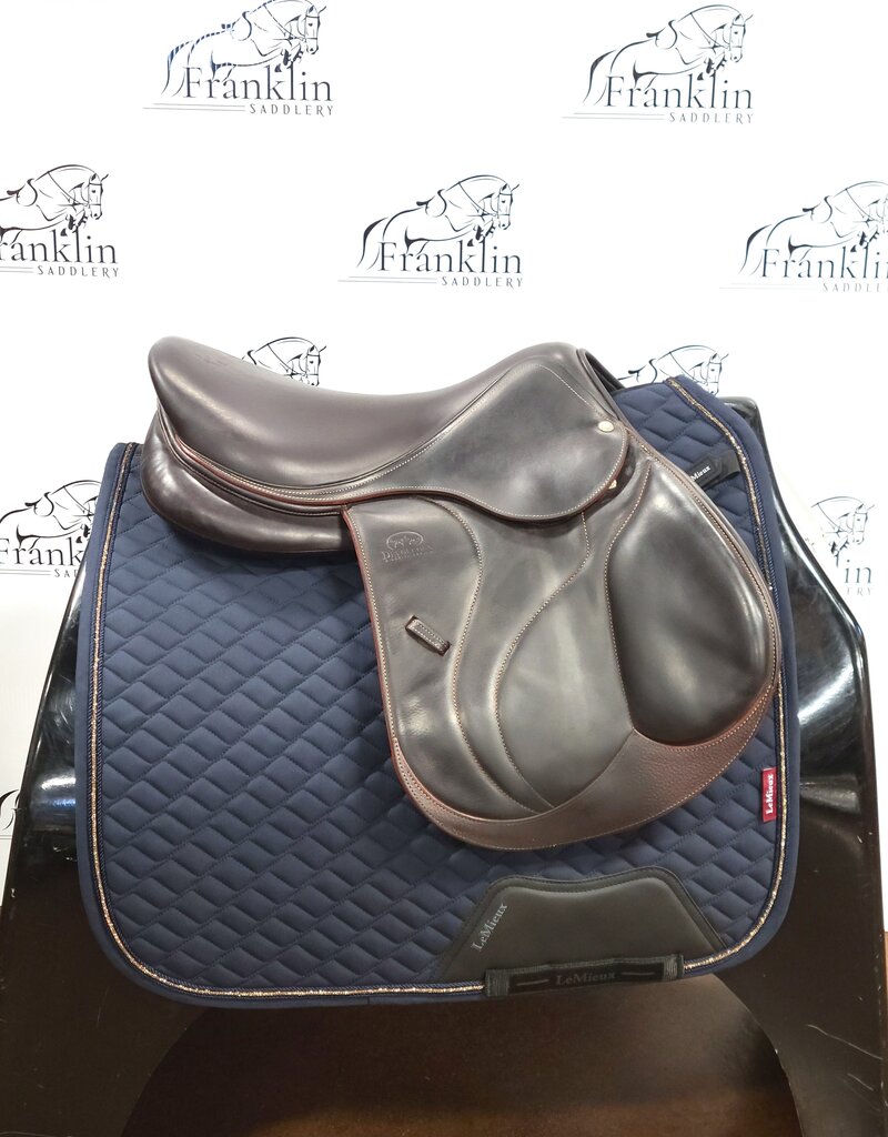 Devoucoux Biarritz C Saddle 17" Seat 1A Flap Consignment #629