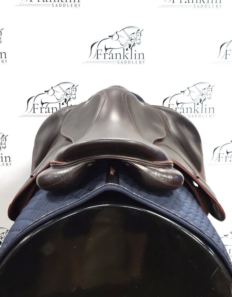 Devoucoux Biarritz C Saddle 17" Seat 1A Flap Consignment #629