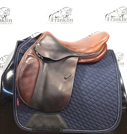 Devoucoux Socoa Jumping Saddle 17.5" Seat Consignment #883