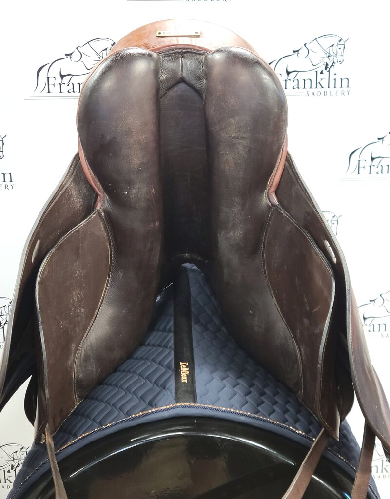 JES Elite Dressage Saddle 17" Seat Consignment #886