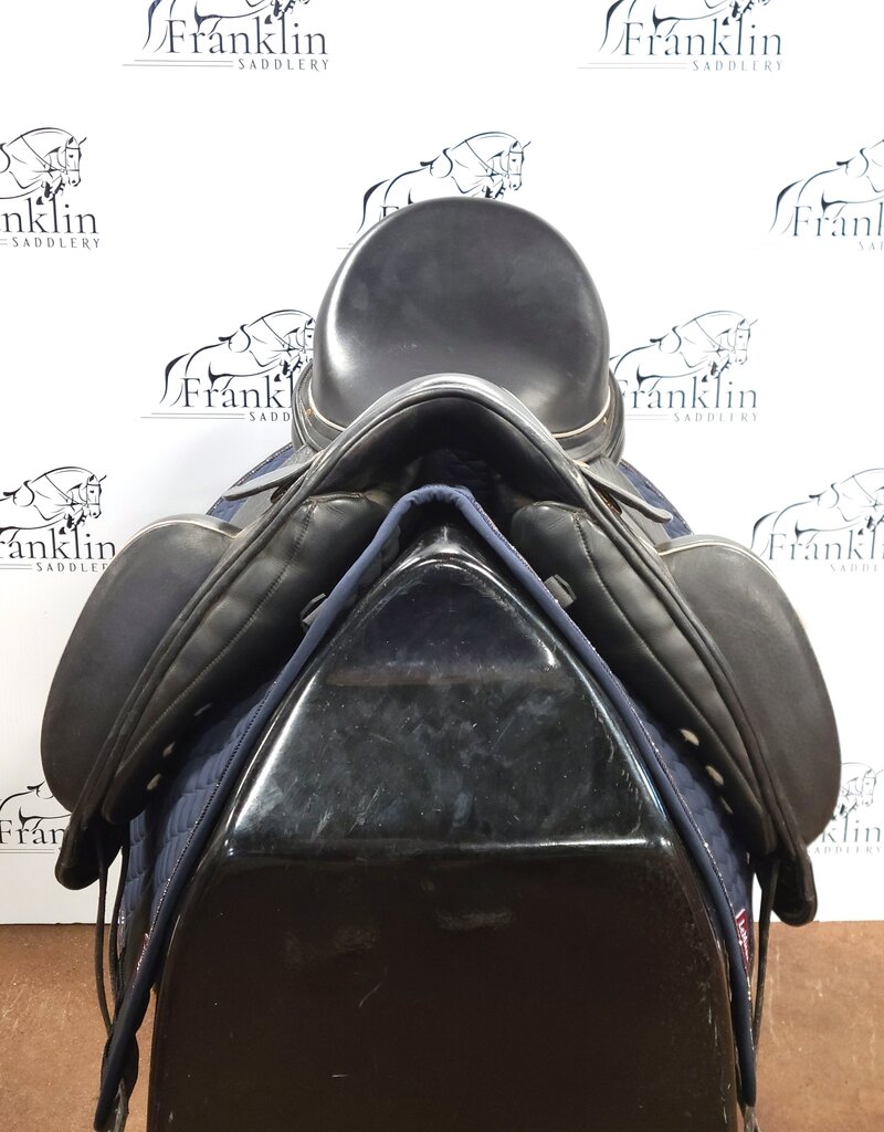 Albion Fabrento Monoflap Dressage Saddle 17.5" Seat Consignment #887