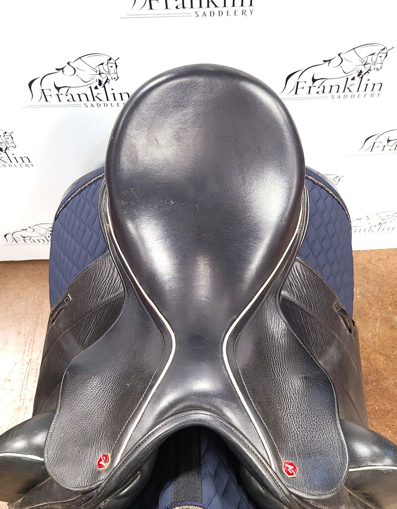 Albion Fabrento Monoflap Dressage Saddle 17.5" Seat Consignment #887
