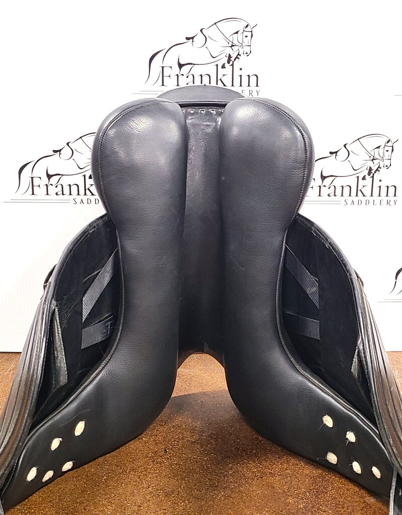 Albion Fabrento Monoflap Dressage Saddle 17.5" Seat Consignment #887