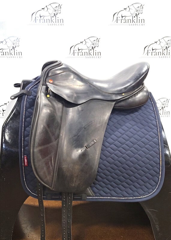 Albion SL Dressage Saddle 18" Seat Consignment #893
