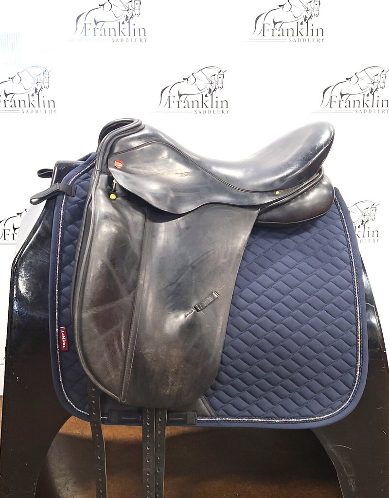 Albion SL Dressage Saddle 18" Seat Consignment #893