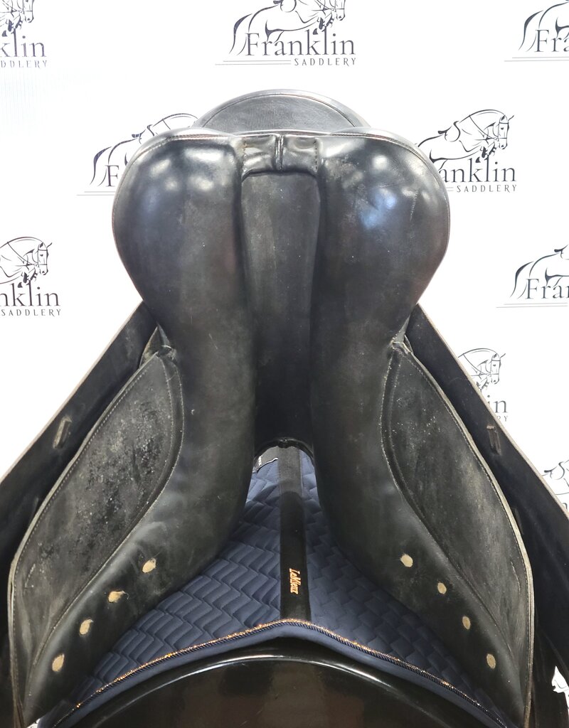 Albion SL Dressage Saddle 18" Seat Consignment #893