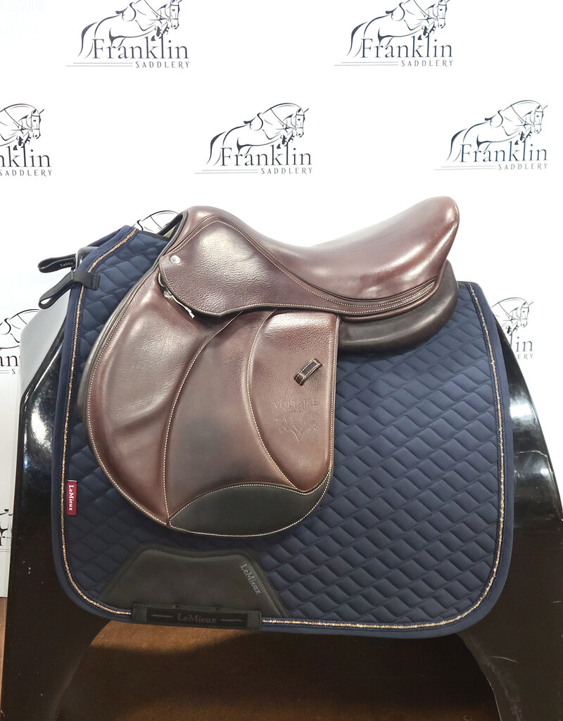 Voltaire Stuttgart Jumping Saddle 17" Seat Consignment #891