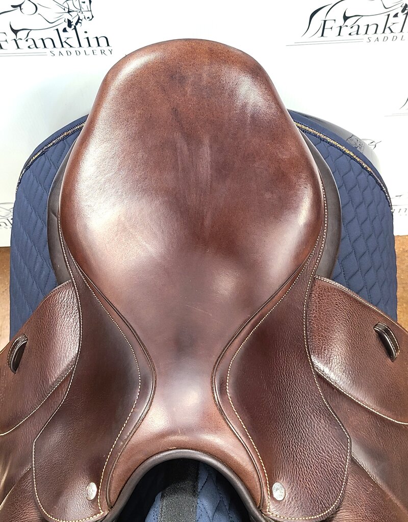 Voltaire Stuttgart Jumping Saddle 17" Seat Consignment #891