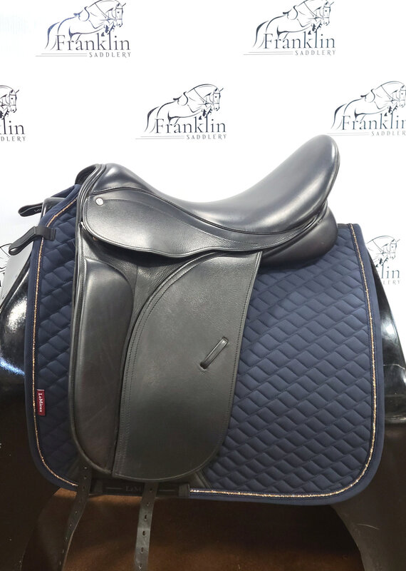 County Custom Dressage Saddle 17.5" Seat Consignment #889