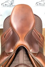 Butet Used Premium Integrated Butet L 16.5" Seat 2.75 Flap Standard Tree Gold Saddle