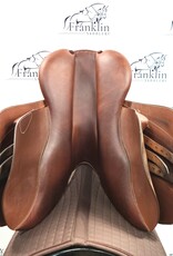 Butet Used Premium Integrated Butet L 16.5" Seat 2.75 Flap Standard Tree Gold Saddle