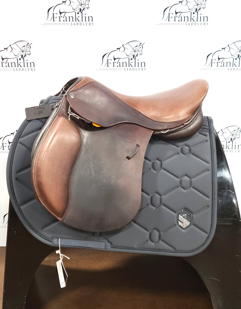 Bliss Loxley Jumping Saddle 18" Seat Consignment #899