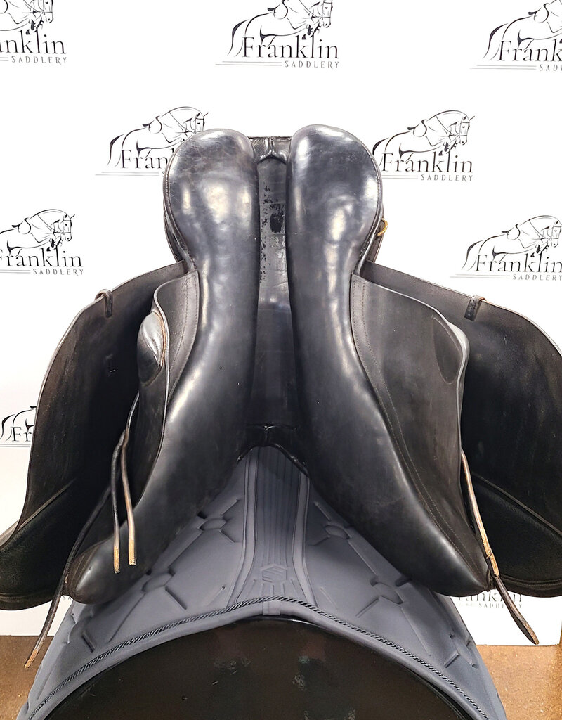 Black Country All Purpose English Saddle 17" Seat Consignment #898