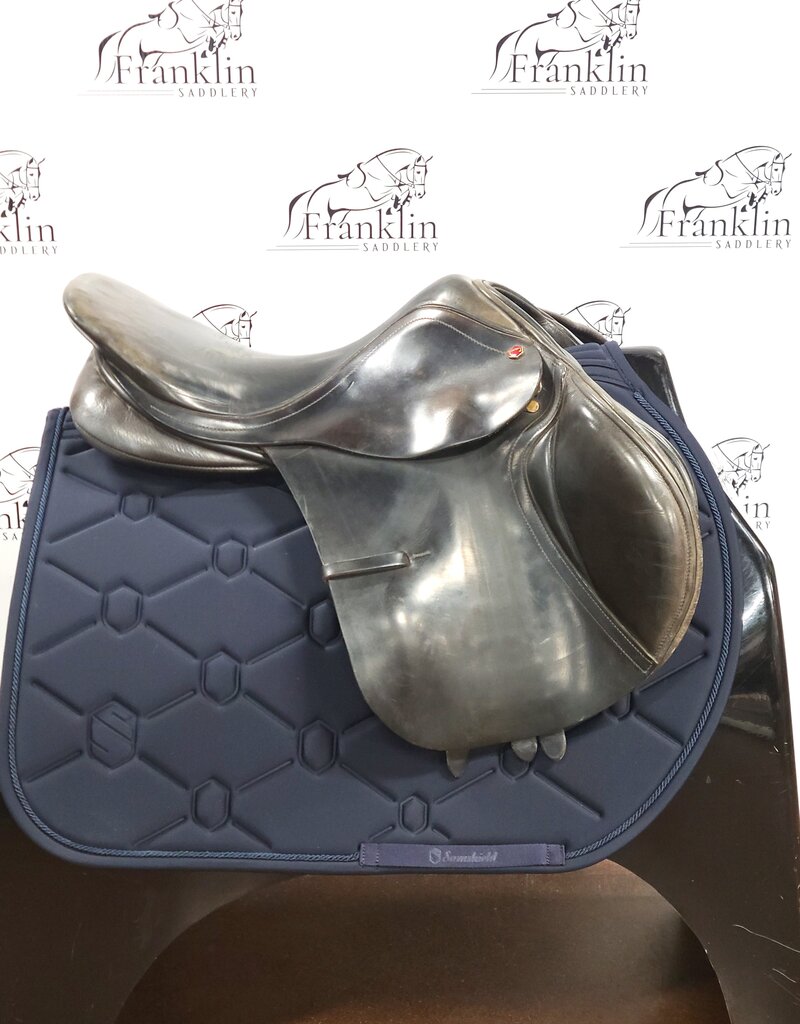 Albion All Purpose English Saddle 17.5" Seat Consignment #900