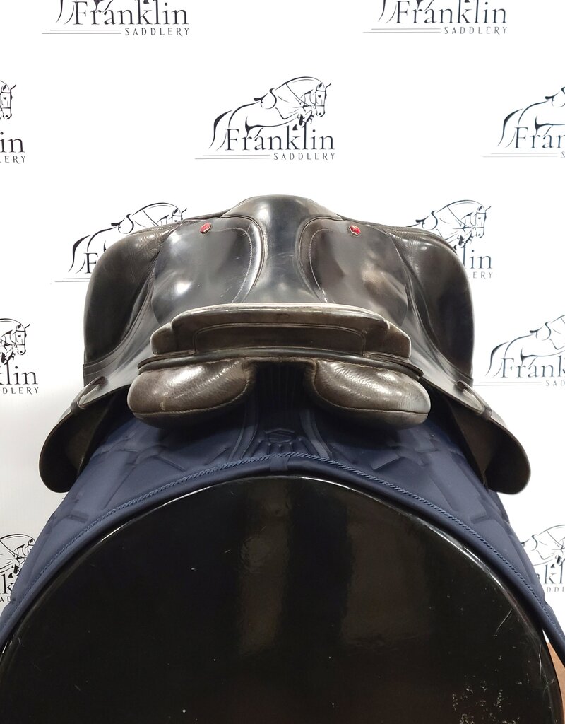Albion All Purpose English Saddle 17.5" Seat Consignment #900