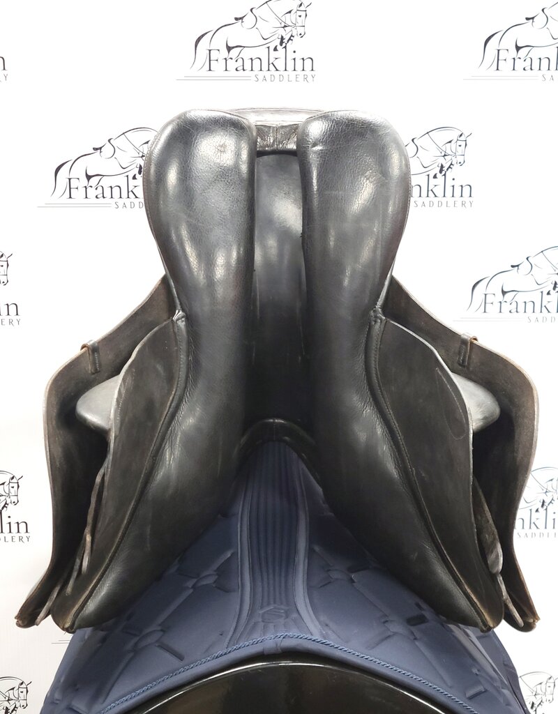 Albion All Purpose English Saddle 17.5" Seat Consignment #900