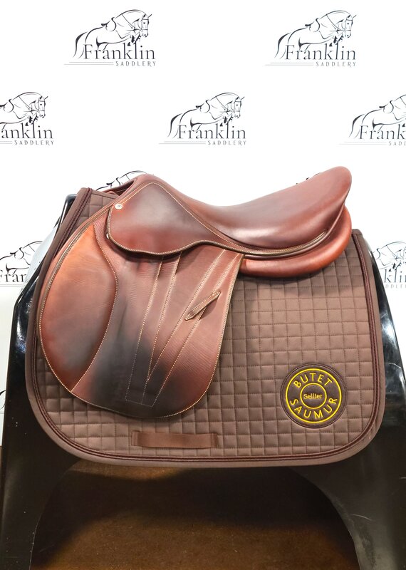 Butet Used Butet Premium Integrated M 17.5" Seat 2 Flap Wide Tree DTF Gold Saddle Consignment #661