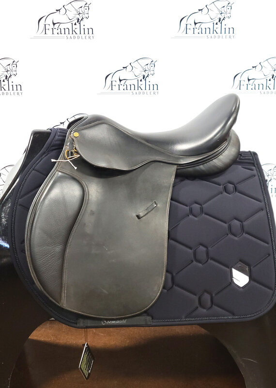 Collegiate All Purpose Saddle 18" Seat Consignment #904