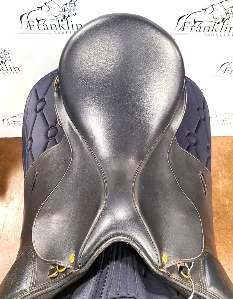 Collegiate All Purpose Saddle 18" Seat Consignment #904