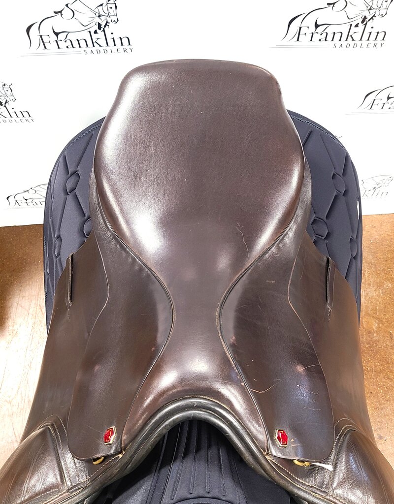 Albion Legend All Purpose Saddle 17.5" Seat Consignment #906