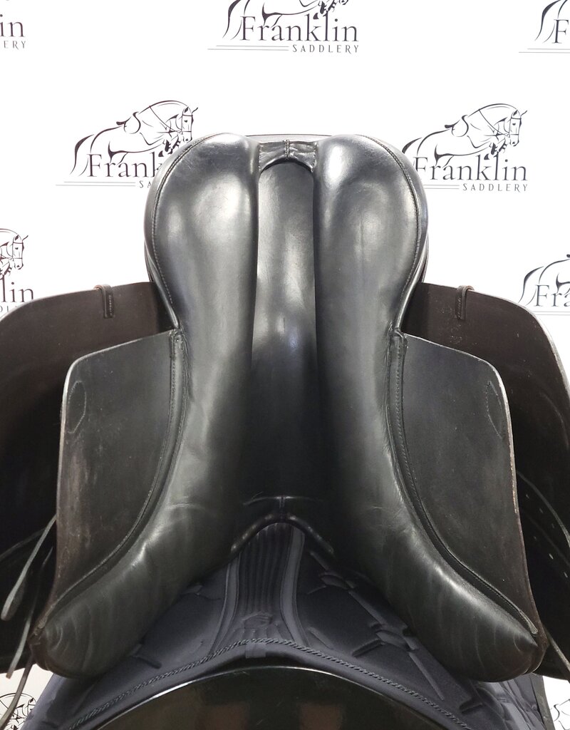 Albion Legend All Purpose Saddle 17.5" Seat Consignment #906