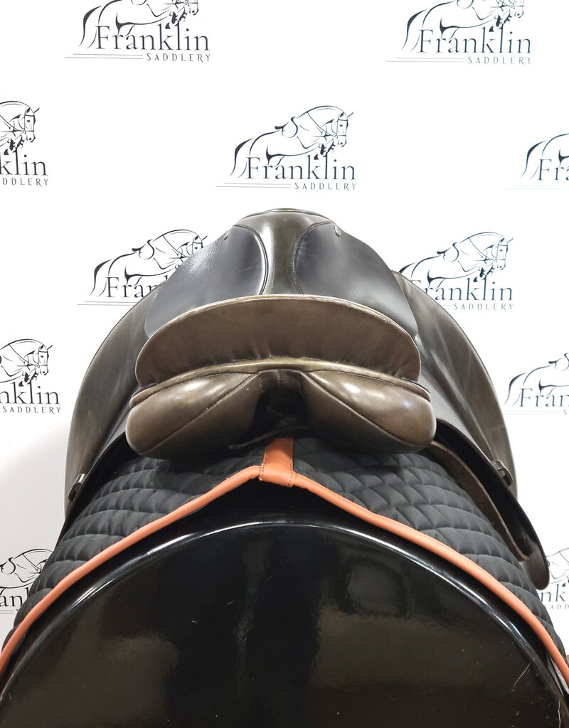 County Dressage Saddle 17.5" Seat Consignment #913