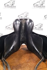 Prestige Dressage Saddle 17.5" Seat Consignment #914