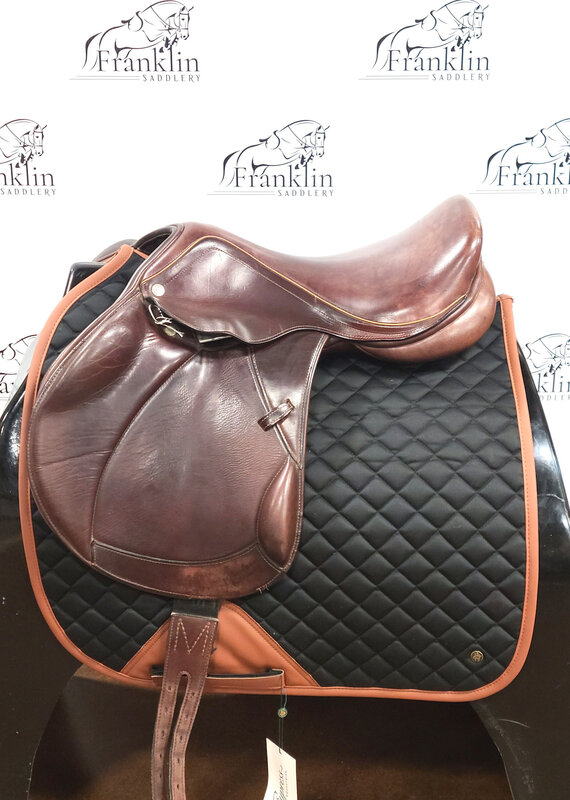 M. Toulouse Monoflap Genesis Tree Saddle 17" Seat Consignment #912