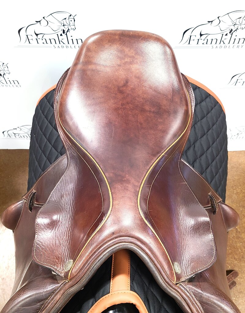 M. Toulouse Monoflap Genesis Tree Saddle 17" Seat Consignment #912