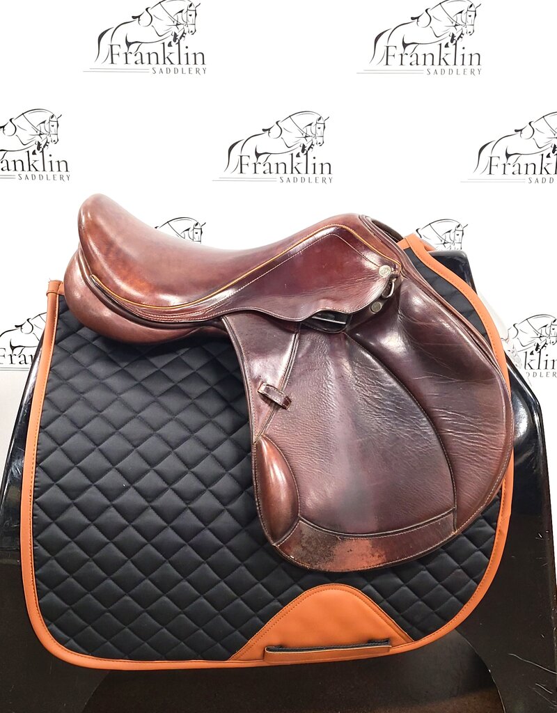 M. Toulouse Monoflap Genesis Tree Saddle 17" Seat Consignment #912