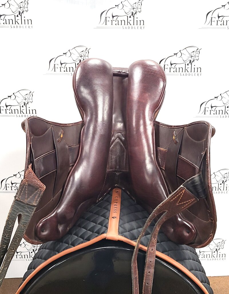 M. Toulouse Monoflap Genesis Tree Saddle 17" Seat Consignment #912