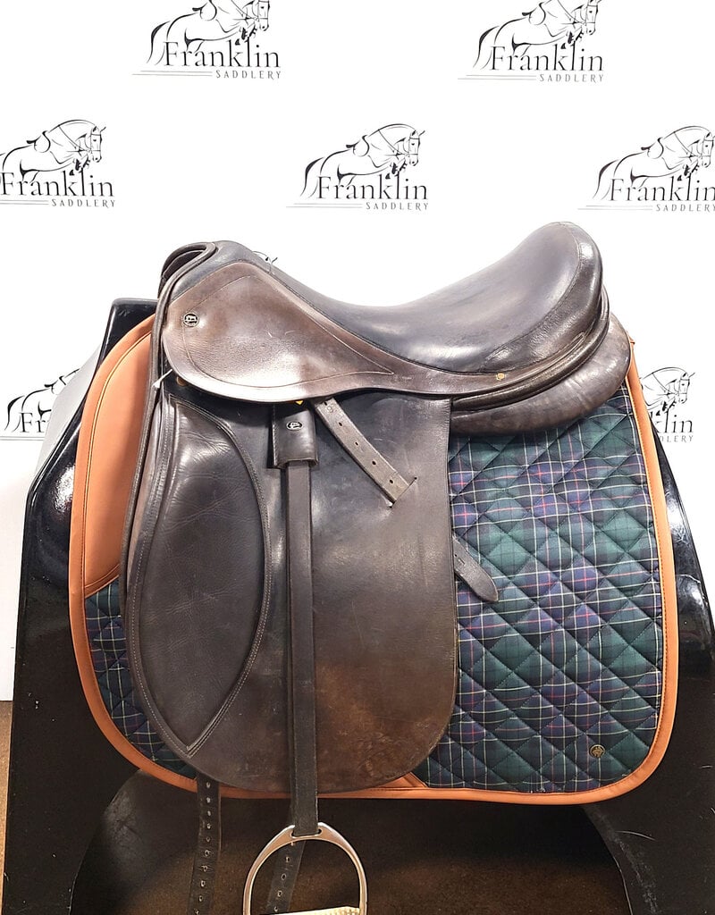 Lauriche AJ Foster Dressage Saddle 17.5" Seat Consignment #919